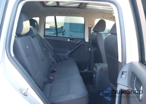 2013 Volkswagen Tiguan S z USA, uszkodzony, nr VIN WVGAV7AX6DW547587